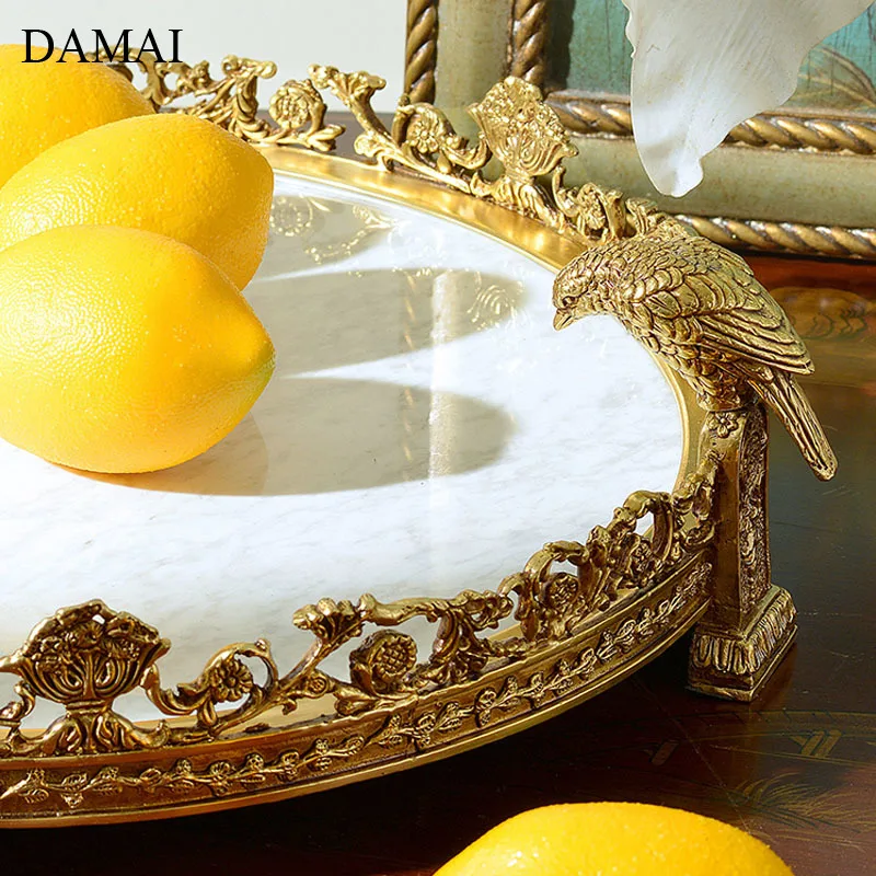 Рисунок 2 - Европейские винтажные подносы декоративные