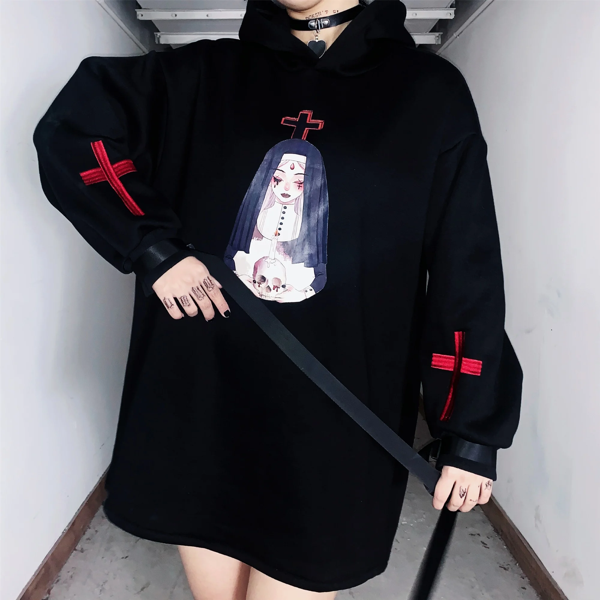 Женская Толстовка Harajuku Готический мультяшный принт плюс бархат с капюшоном модная повседневная панк уличная Черная Толстовка Осень