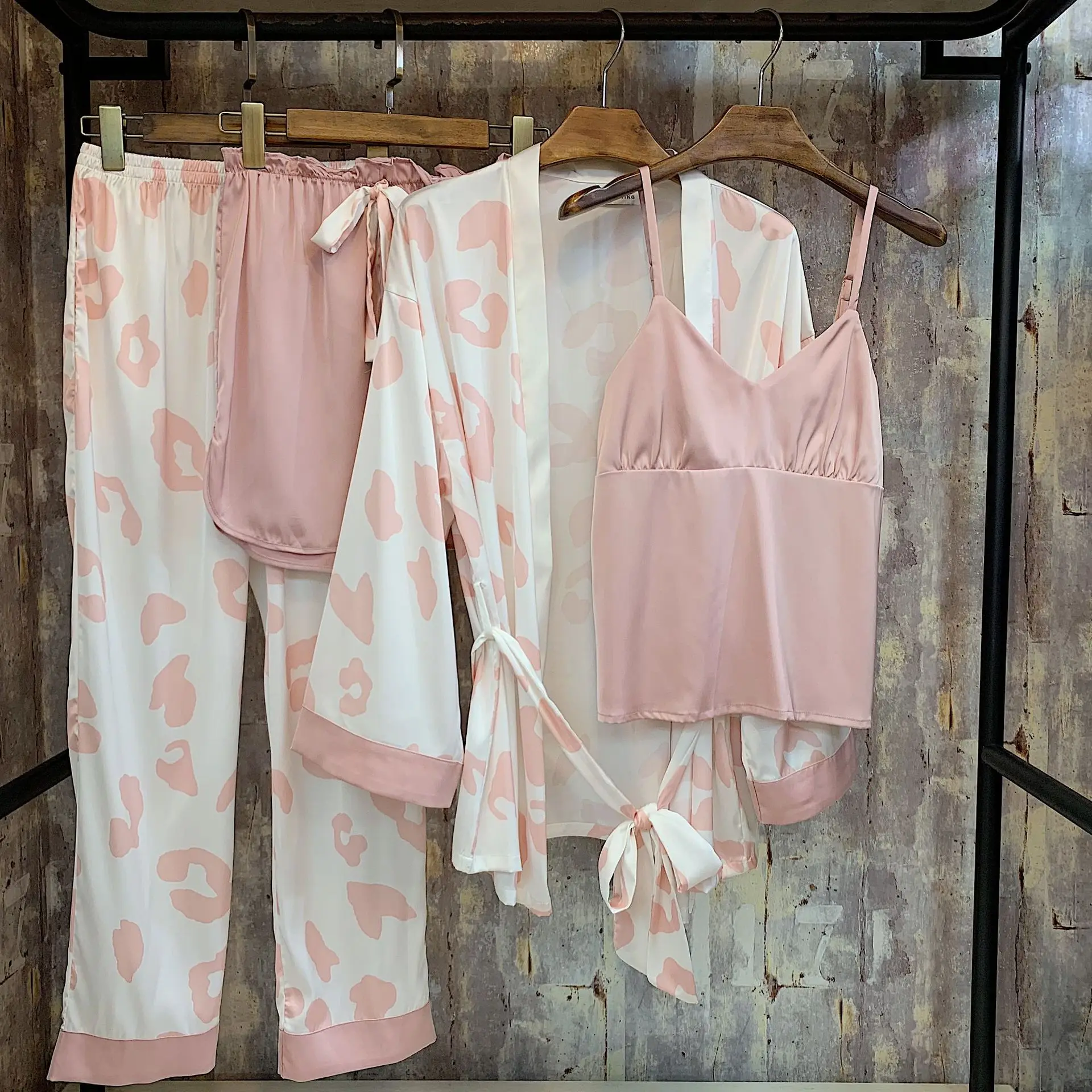 

Silka Surplus Silk Pyjamas Sexy Robe Female Satin Pajamas Women Sleepwear Spring Summer Autumn Homewear 4 Pieces Home Clothes