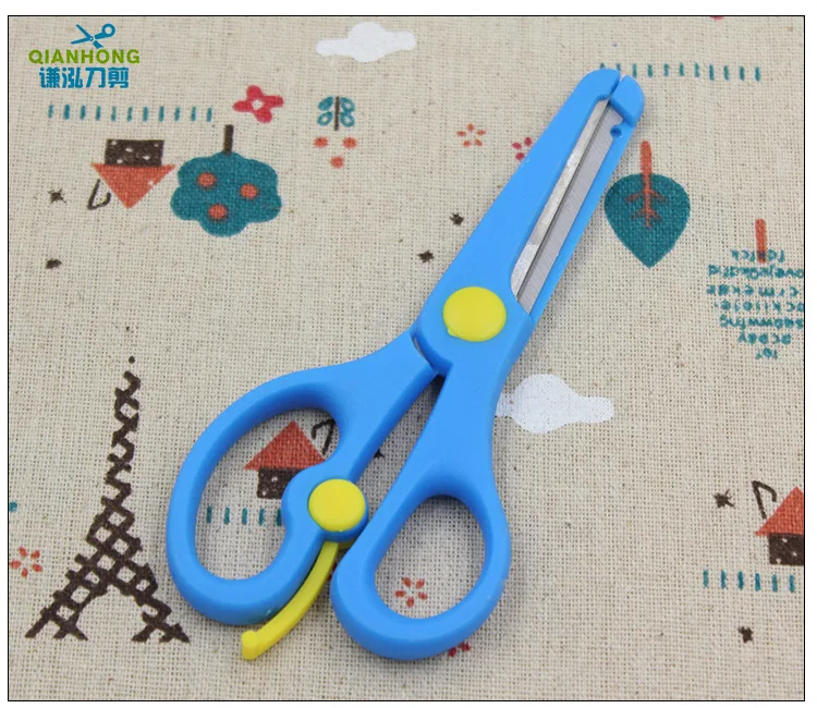 Children Safe Scissors Album Lace Scissors for Students CHILDREN'S Scissors Cartoon Anti-Pinch Elasticity Plastic Manual Scissor