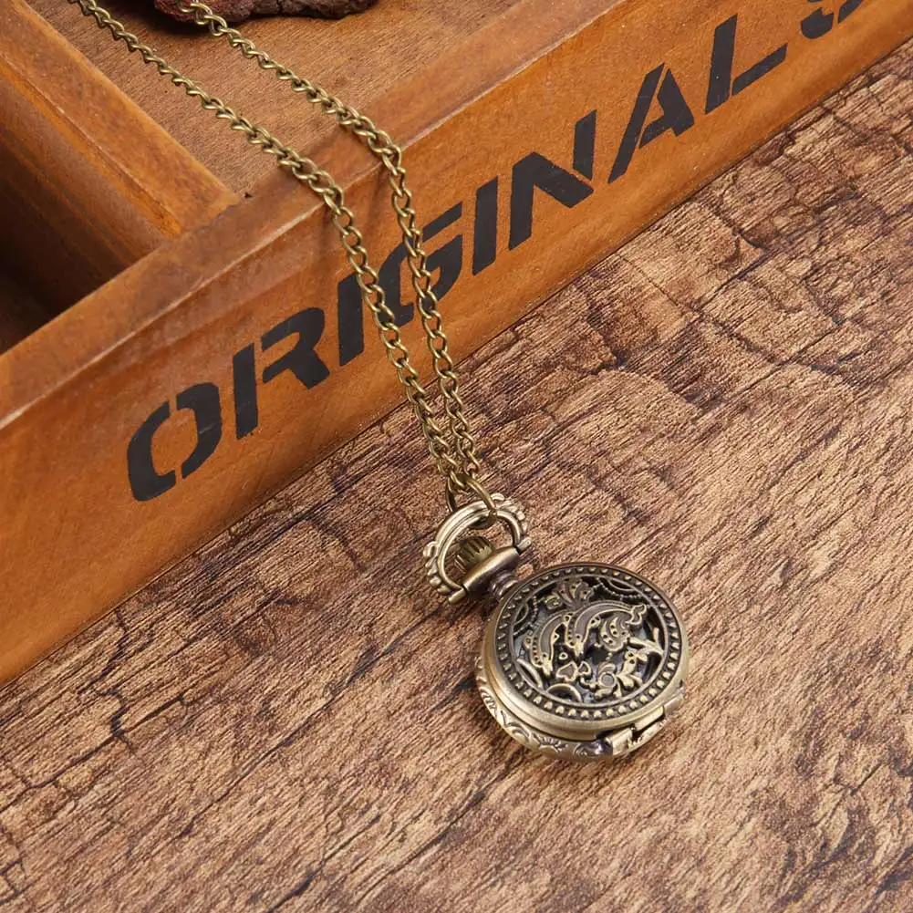 

Vintage Pocket Watch Bronze Color Quartz Watch Cool Chain Hollow Dolphin Cover Watches B99