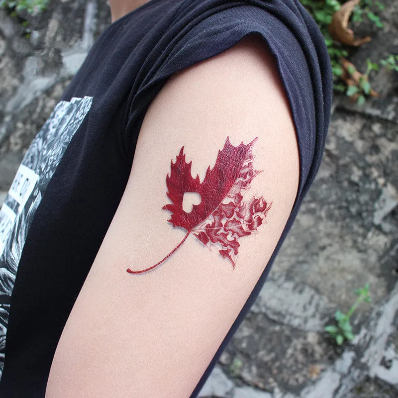 Tatuaje temporal impermeable para hombre y mujer, pegatina de trébol rojo, hoja de arce, Flash, transferencia de agua falsa, 1 pieza - AliExpress Belleza y salud