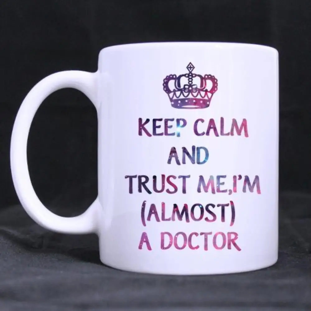Забавная кофейная кружка с принтом забавные цитаты keep calm and trust me i'm (почти)