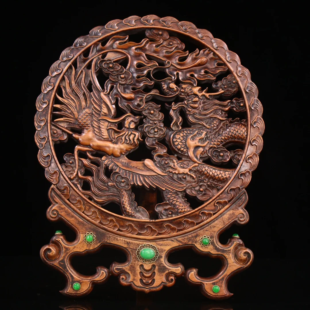 

Collection of boxwood hand-carved dragon and phoenix interstitial.