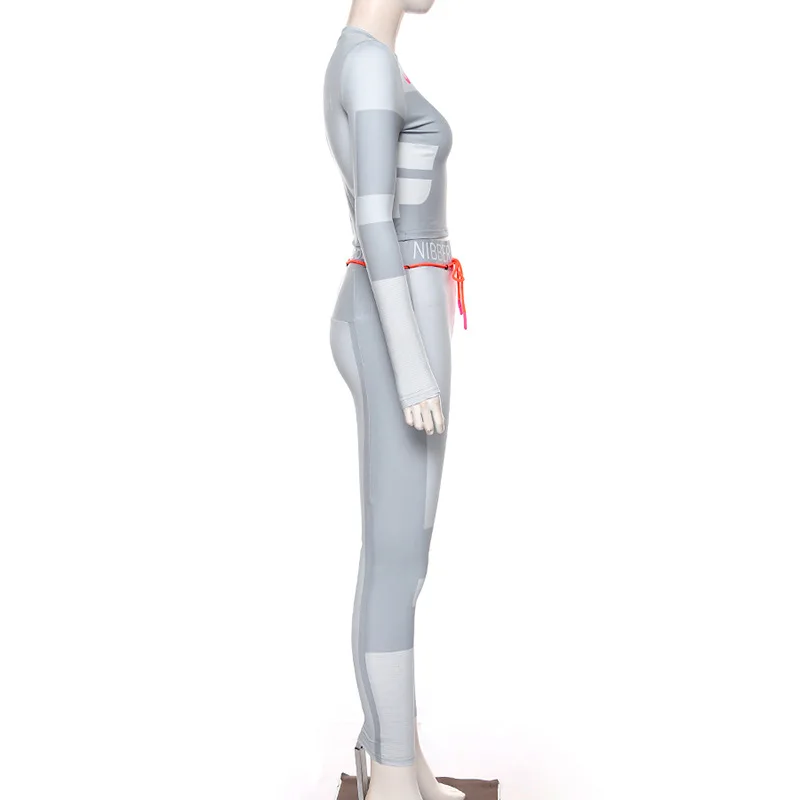 Женский спортивный костюм, женский комплект из двух предметов для фитнеса, укороченный топ с длинным рукавом и буквенным принтом, Эластичные Обтягивающие леггинсы, спортивная одежда, облегающий наряд