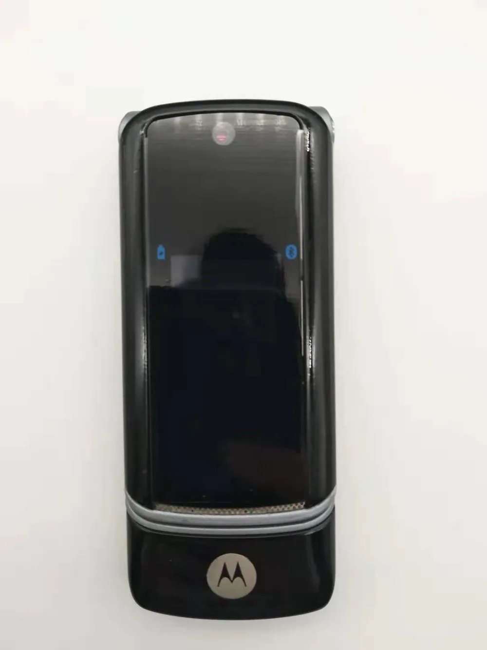 Разблокированный Motorola Krzr K1 флип GSM Bluetooth MP3 FM радио Мобильный телефон