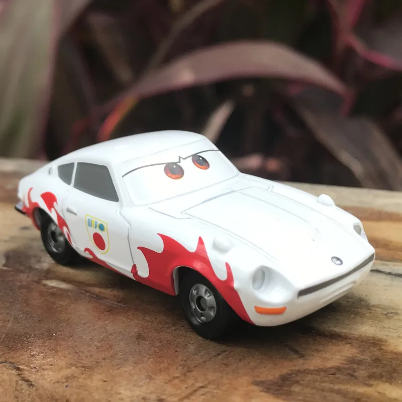 Заказы экспортируются в Японию TAKARA Tomy TOMICA металлический автомобиль общая мобилизация игрушка модель McQueen винт штамповки сплава