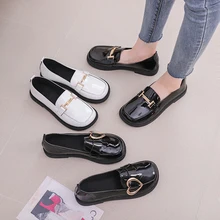 Туфли-оксфорды без застежки; женская обувь на плоской подошве с металлической пряжкой; обувь из лакированной кожи на толстой подошве; женская обувь; большие размеры