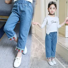 Весенние свободные штаны в Корейском стиле для девочек и мальчиков детские ковбойские брюки с вышивкой клубники