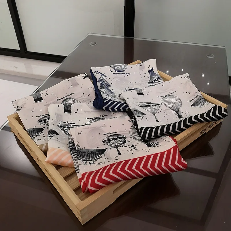 

Matagorda 2019 Springtime New Silk Scarf Woman Small Hand Towel Air Balloon Catfish Pattern Neckerchief Decorative Bags Scarves