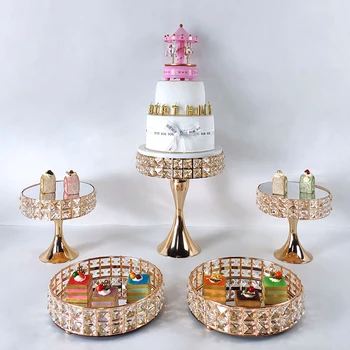 

High-quality golden 2020 Cake Stand Set white Crystal Metal Cupcake decorations Dessert Pedestal Party Display cake tray 4-8pcs