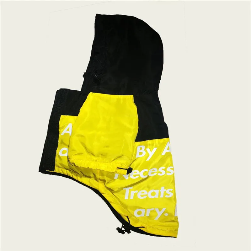 B883 yellow