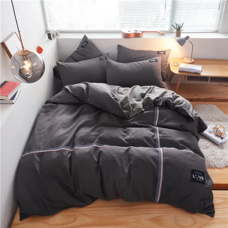 13024809834_1909403679