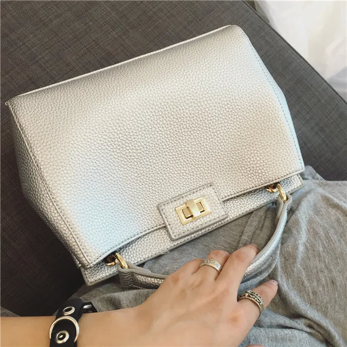 Bags for Women 2021 New Women's Bag Lychee Pattern Classic Kitten Bag Golden Lock Shoulder Messenger Ladies Bag Bags for Women 2021 New Women's Bag Lychee Pattern Classic Kitten Bag Golden Lock Shoulder Messenger Ladies Bag