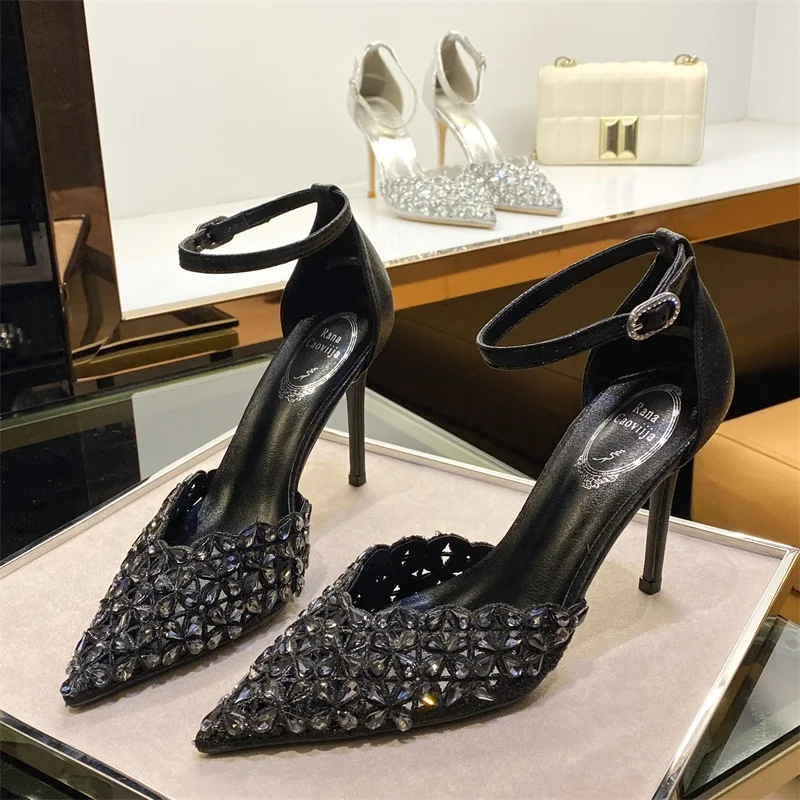 

Summer rhinestone large size stiletto high heel bridal wedding shoes Baotou sexy banquet dress small size crystal sandals women