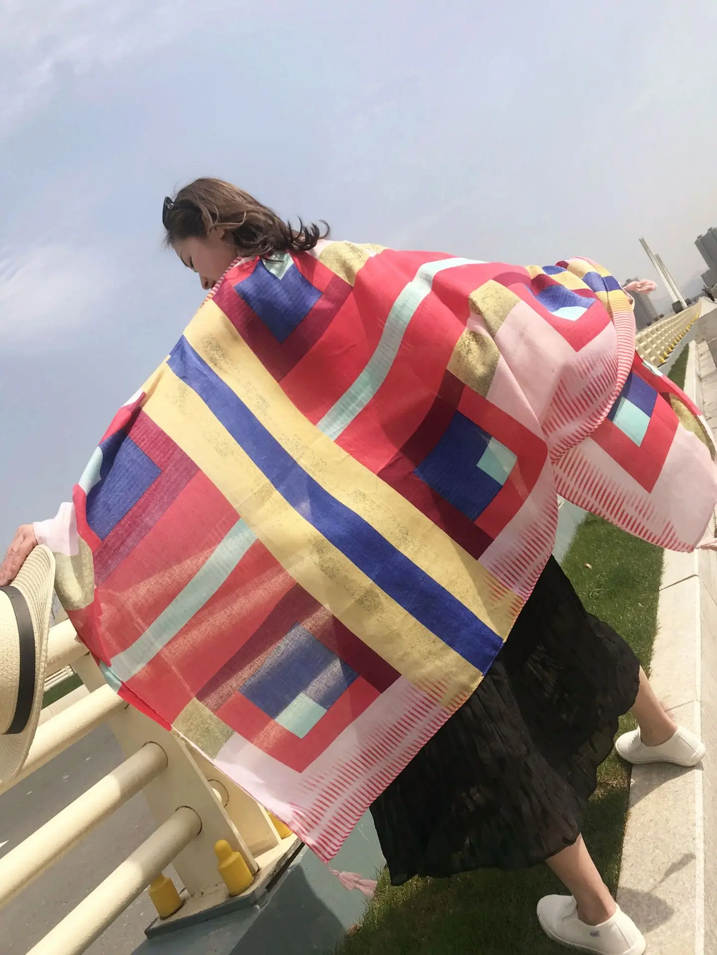 Роскошный женский шелковый шарф, дизайнерский женский платок с принтом, хиджаб, шарфы, летняя женская шаль, пляжные накидки, шарфы, обертывания, новинка