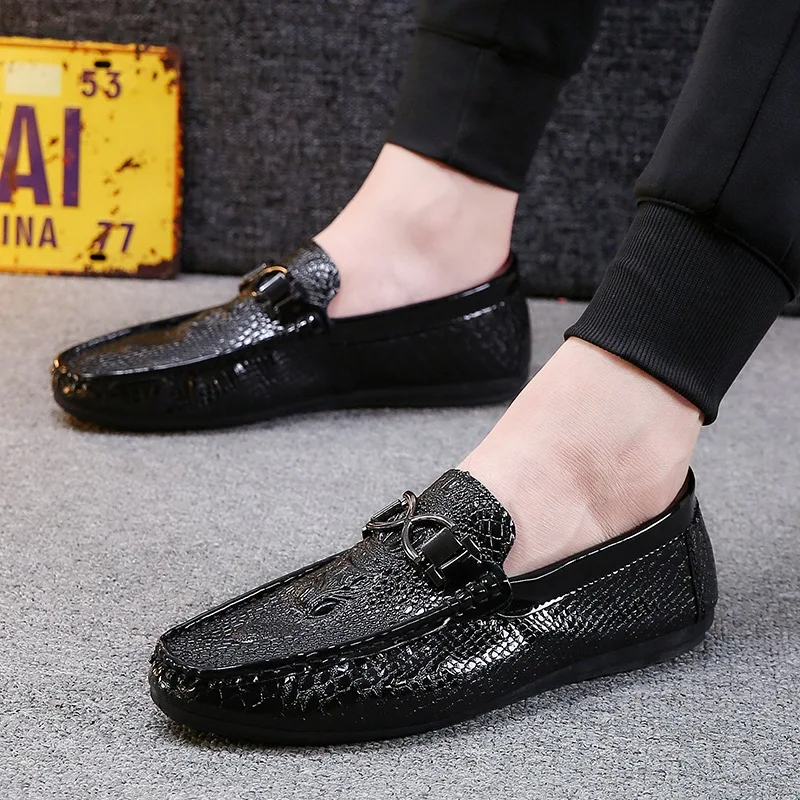 

Hand Made Casual Slip On Men Leather Shoes Men Loafers Black Young Casual Drive Shoes Flats Casual Male Leather Sneakers