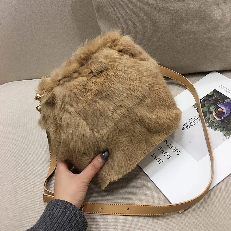 

2018 Winter New Style Fashion Rex Rabbit Really Rabbit Fur Shoulder Oblique Drew-string Bag Bucket Bag Leopord Pattern Silk Scar