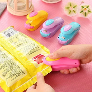 

4 Color Portable Food Heat Sealer Portable Hand Pressing Plastic Package Bag Sealing Machine Plastic Bags Package Mini Gadgets