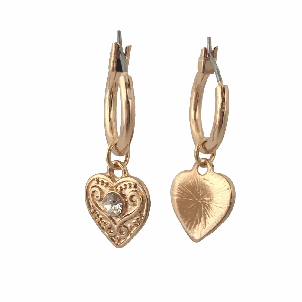 

LOVELY GOLD COLOR PLATING TEXTURED HEART WITH CLEAR STONE CHARM HOOP EARRINGS