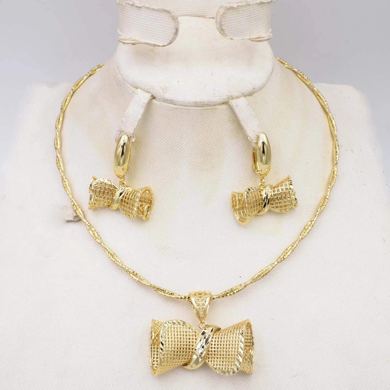 

Нигерийские Свадебные Женские аксессуары, ювелирный набор, оптовая продажа, итальянский Свадебный комплект ювелирных изделий, Дубай, золотой цвет, ювелирный набор, бренд