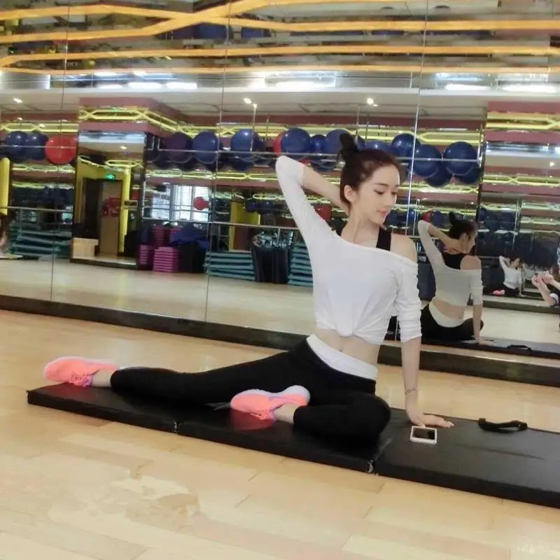 

South Korea Korean-style Yoga Clothes Suit Women's Spring And Summer Three-piece Set Sports Fitness Suit Dancing Dress Yoga Clot