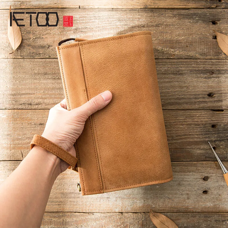 

AETOO Men's retro handmade leather handbag, casual soft leather men's handbag, large-capacity cowhide zipper hand bag