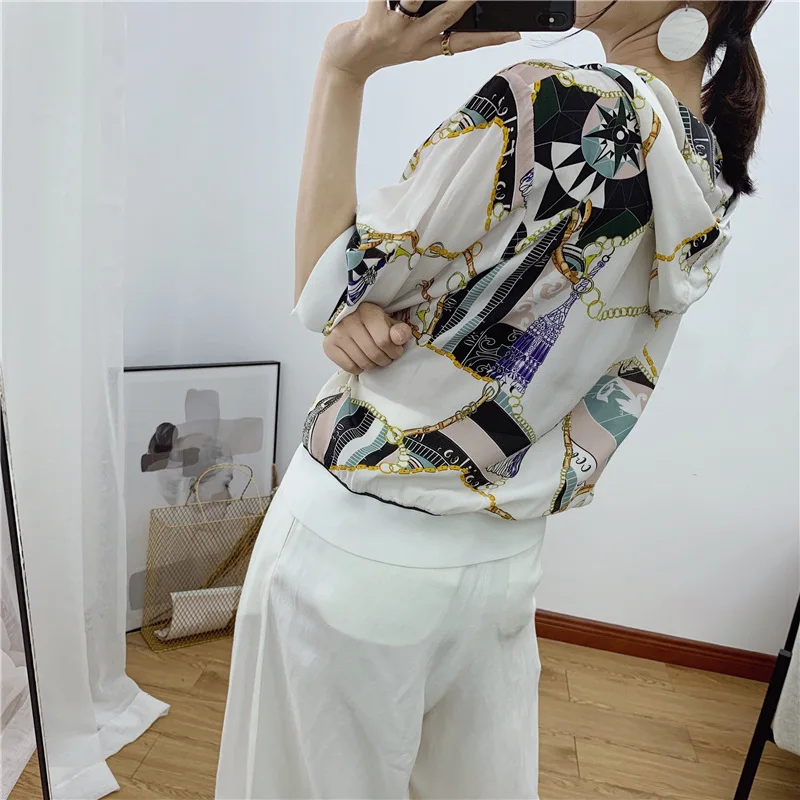 

2019 Spring And Summer New Style WOMEN'S Dress Europe And America Chain Printed Real Silk Half-sleeve Shirt Hooded Sun-resistant