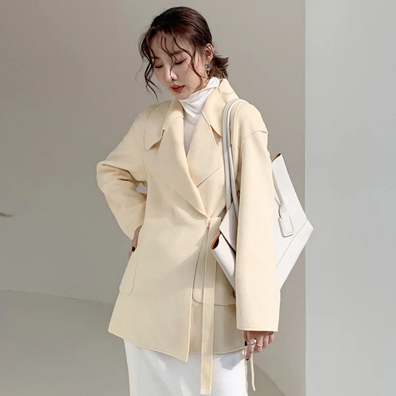 

Design Sensitive Wool Short Coat Fall and Winter New Wool Coat Women Korean Version Loose Lace Short Wool Coat 2019