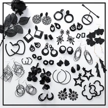 Модные солнцезащитные очки в стиле ретро ювелирные изделия из старинных серег Простой Личность черный геометрический круг серьги в форме цветка, послужат прекрасным подарком для Для женщин и девочек