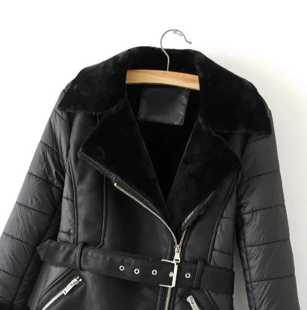 Женская зимняя кожаная байкерская мотоциклетная куртка с поясом, меховые пальто, Тренч средней длины, толстые кожаные лоскутные куртки