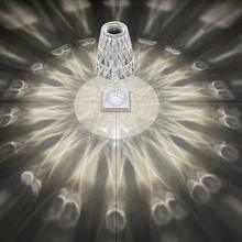 Lampe de Table en diamant Rechargeable par USB, décoration en acrylique, lampes de bureau, chambre à coucher, Bar de chevet, luminaires en cristal, cadeau veilleuse