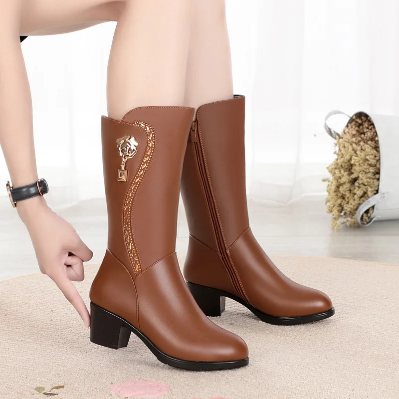 

2019 New Style Winter Cotton Boots Women's Boots Semi-high Heeled Middle Boots Chunky Heel Wool plus Velvet Large Size Warm Mom
