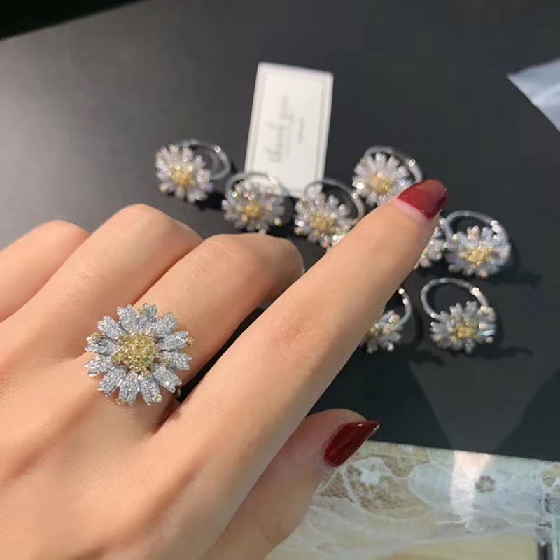 Aazuo Real Yellow Diamond 18K Gold Ring Solid Gold Flower Daisy Rings Upscale Trendy Senior Party Fine Jewelry Hot Sell