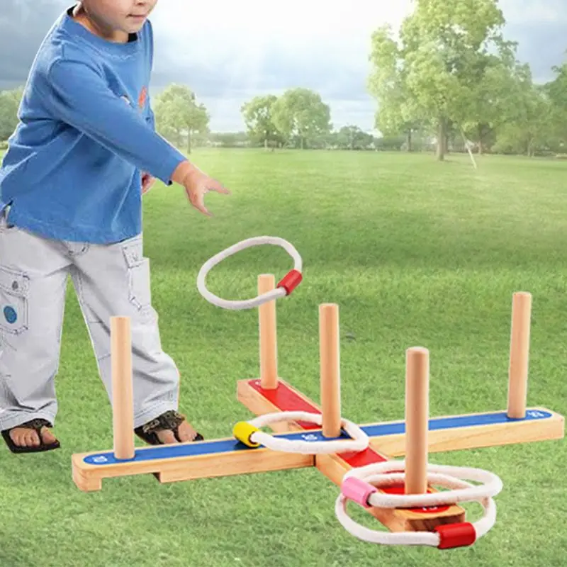 Gadgets GARDEN/OUTDOOR ROPE QUOITS & WOODEN PEGS THROWING GAME Family Pegs And Rope Toss Game