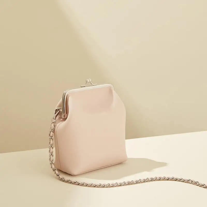 

Real cowhide women's bag 2019 new simple chain white diagonal across the small square bag women wholesale retail free shipping