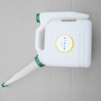

Mixing 2-Stroke Chainsaw Container Bottle Trimmer Fuel 3L Nozzle Tank Fuel Accs