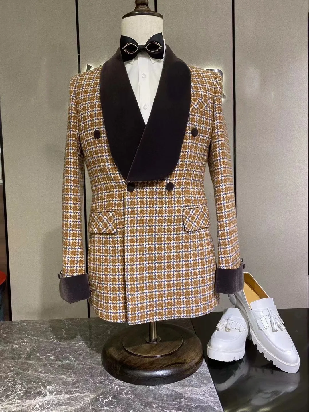 Fashion wedding suits men Grey Plaid with black velvet lapel formal slim fit China twining buckle party man only Blazer