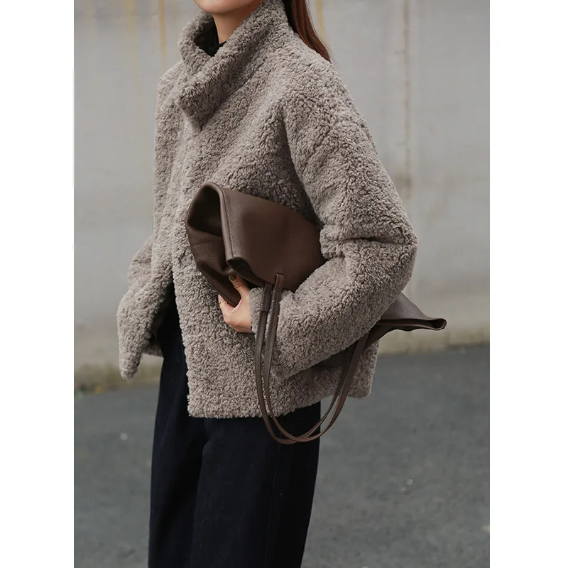 

Faux Leather Womens Jackets and Coats Warm O-Neck Covered Button High Street Solid Fashion chaquetas mujer 2019 casual