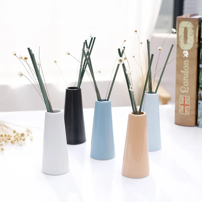 

New Products Bedroom No Fire Aromatherapy Essential Oil Scent Toilet Deodorant Rattan Aromatherapy Room