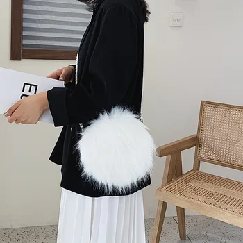 

2020 White Soft Faux Fur Plush Women Lady Shoulder Small Cute Round Bags Crossbody Messenger Handbags and Puses Bolsos Mujer