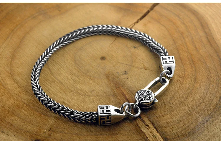 11894379607_1217594445