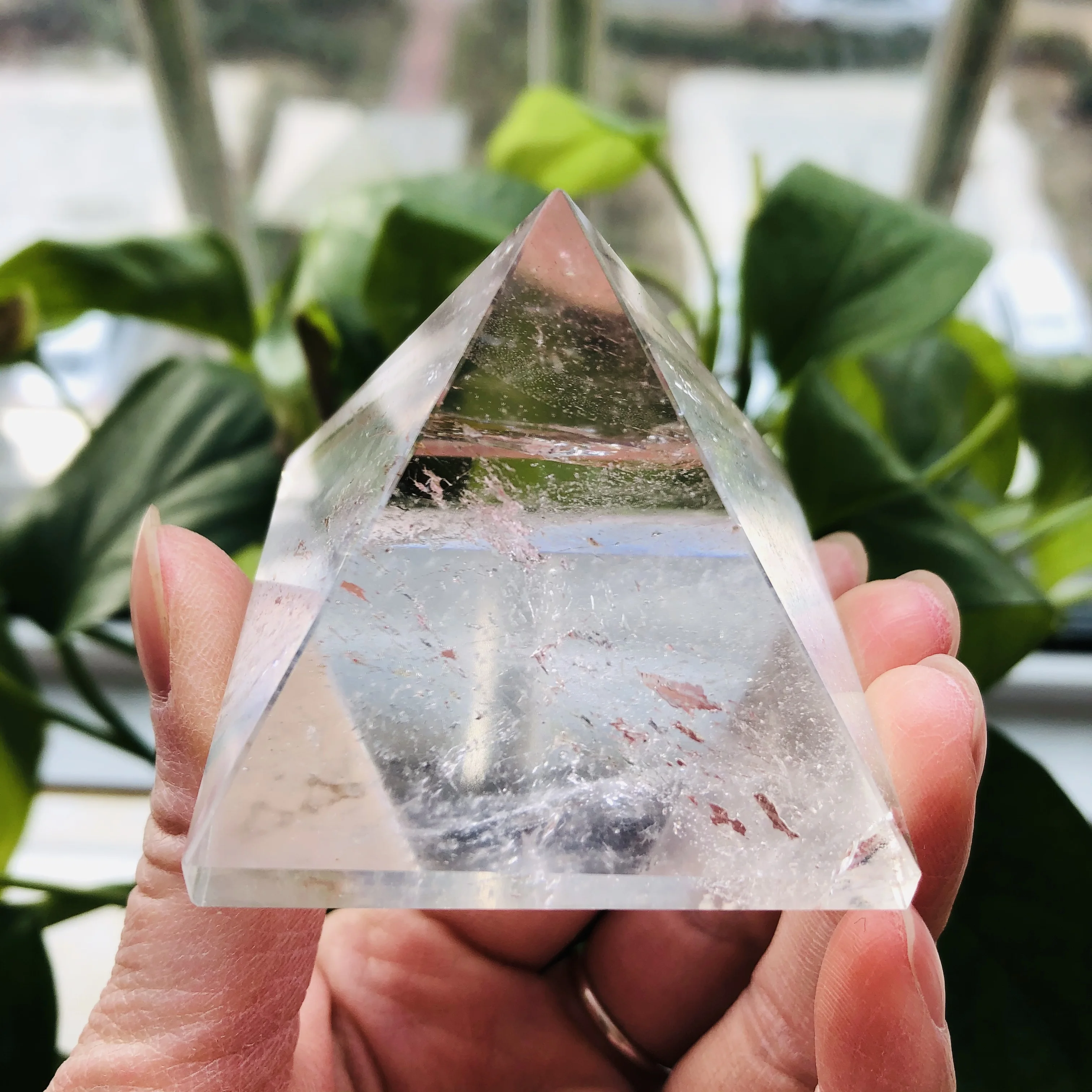 Natural Crystal Clear Quartz Pyramid Quartz Healing Stone Chakra Reiki Crystal Point Tower Home Decor Meditation Ore Mineral