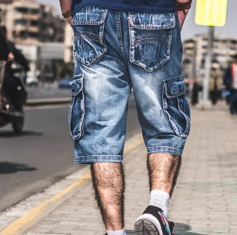 Mens Hip Hop Baggy Denim Biker Jeans Shorts Men Loose Fit Short Pants with Multi Pockets Male Casual Knee Length Jeans Plus Size