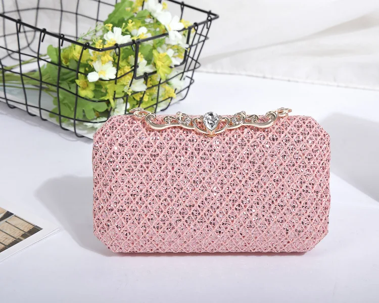 8638106687_1373450195