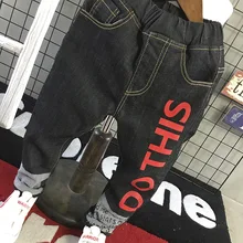 Новые стильные детские штаны на осень и зиму, 18 крутые брюки с буквенным принтом для мальчиков плотные обтягивающие джинсы T703-1