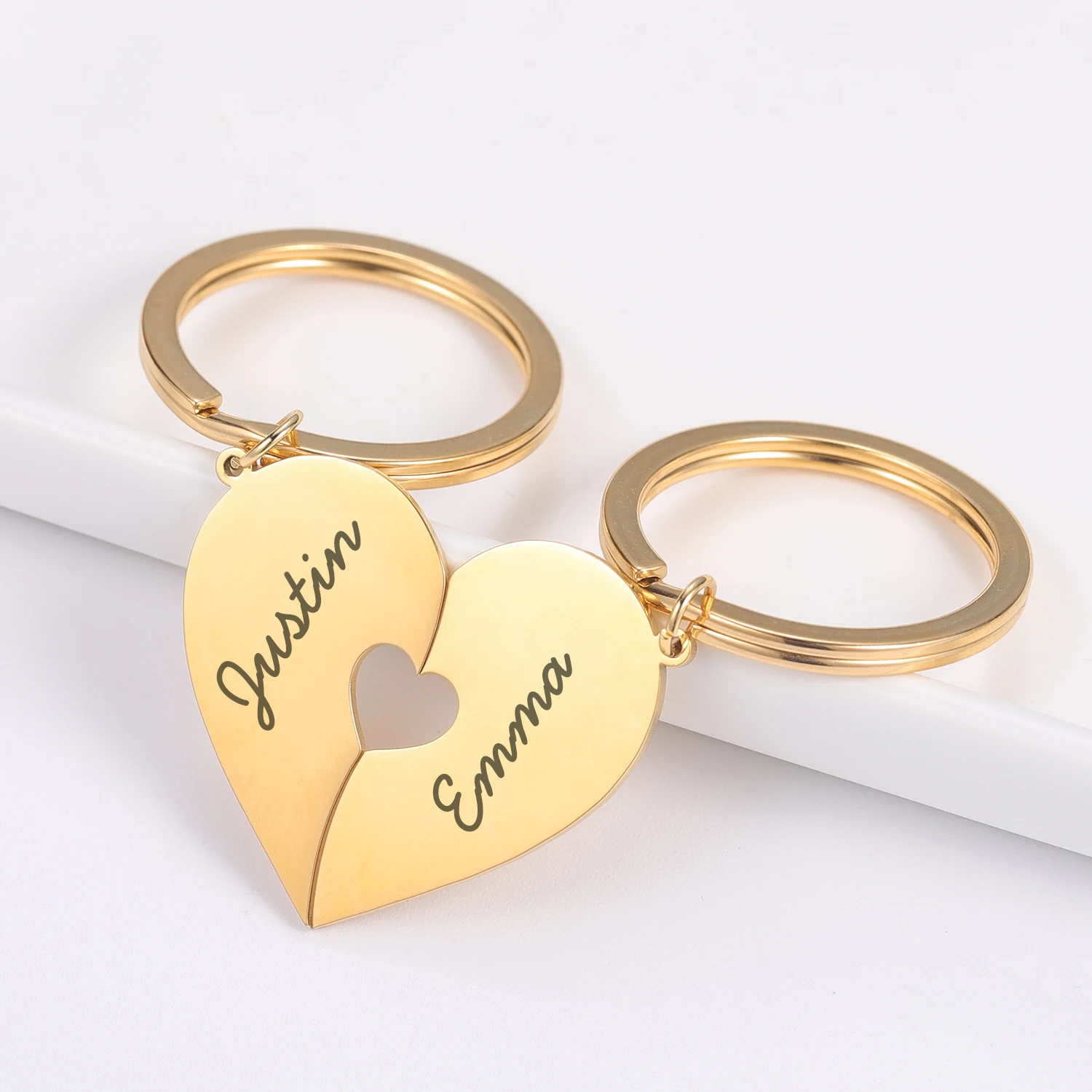 2Pcs Personalized Couples Keychain Valentine Anniversary Gift Boyfriend Girlfriend Heart KeyChain Man Women Key Chain Love Gifts