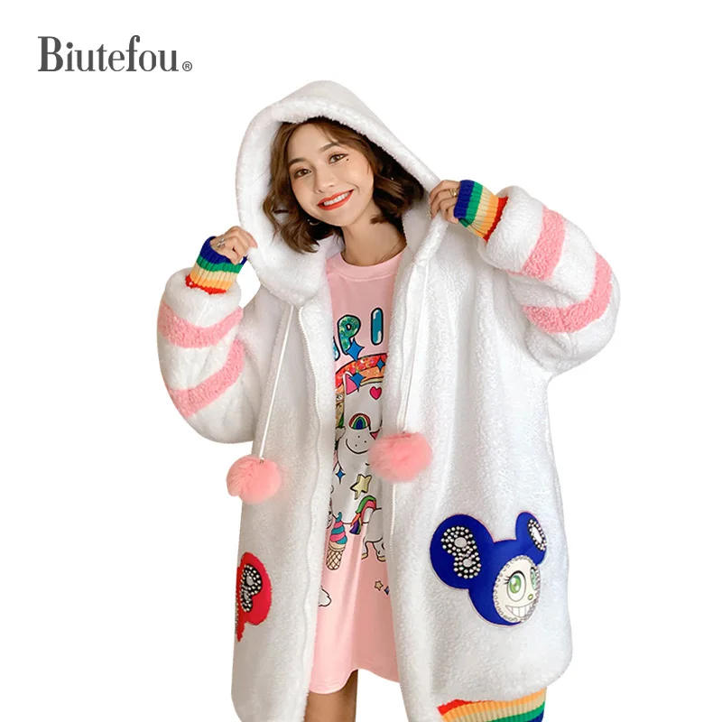 Finest 2019 Winter velvet jackets fashion embroidery beading women long coats