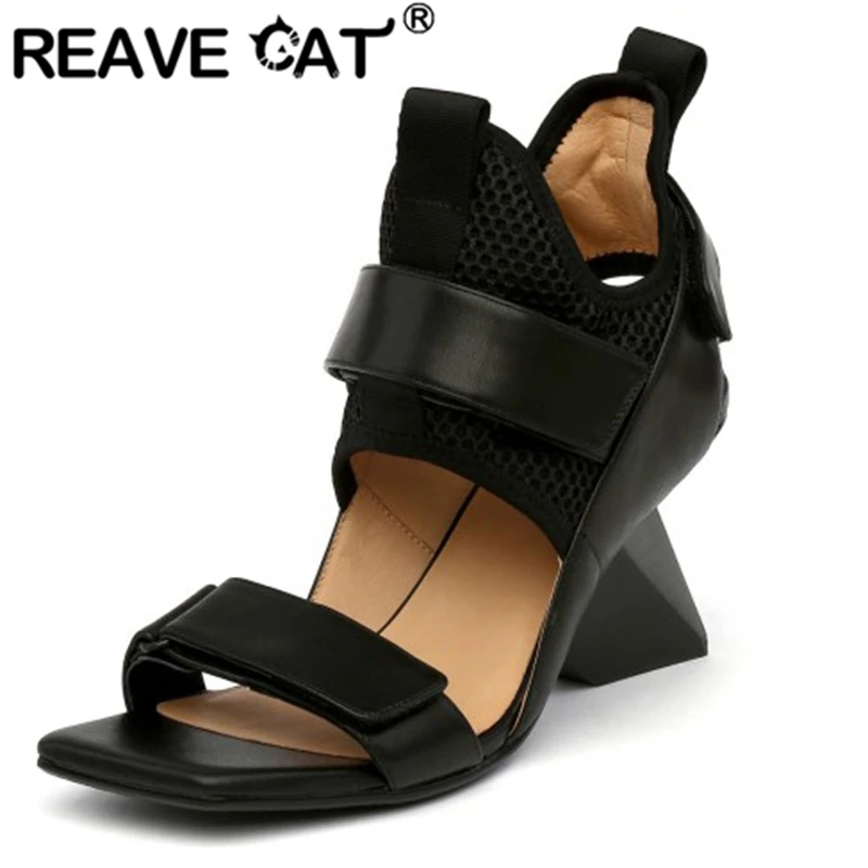 REAVE CAT/Новинка; Женские Летние Босоножки на каблуке с открытым носком; необычный каблук; натуральная кожа; застежка-липучка; размеры 34-39; Цвет Черный; повседневная обувь; A2969