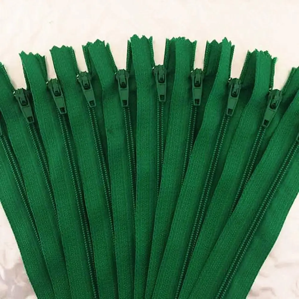 Set of 10 Multi-Length Nylon Zippers in 20 Vibrant Colors for Tailoring and Sewing Crafts